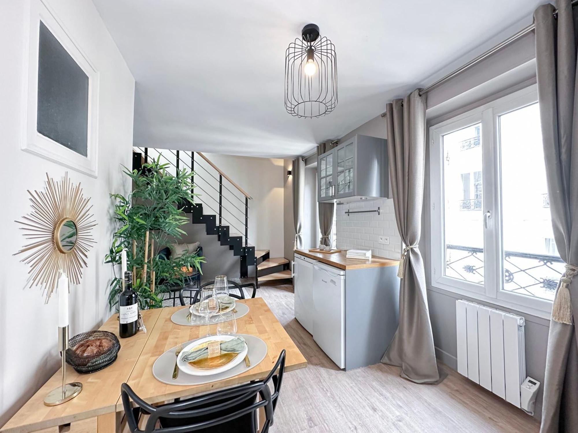 Stylish & Chic Duplex Near Eiffel Tower Apartment Paris Exterior photo
