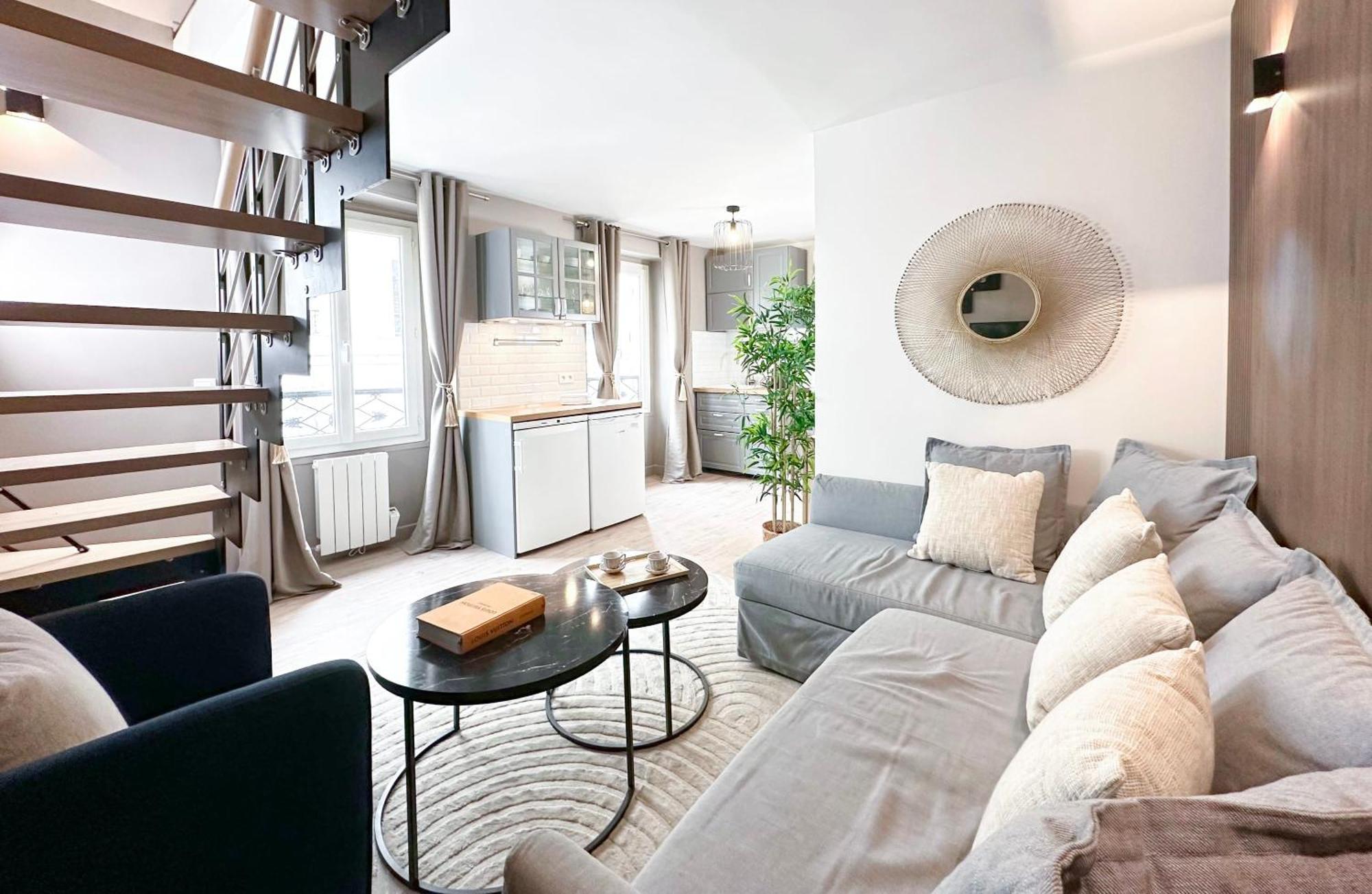 Stylish & Chic Duplex Near Eiffel Tower Apartment Paris Exterior photo